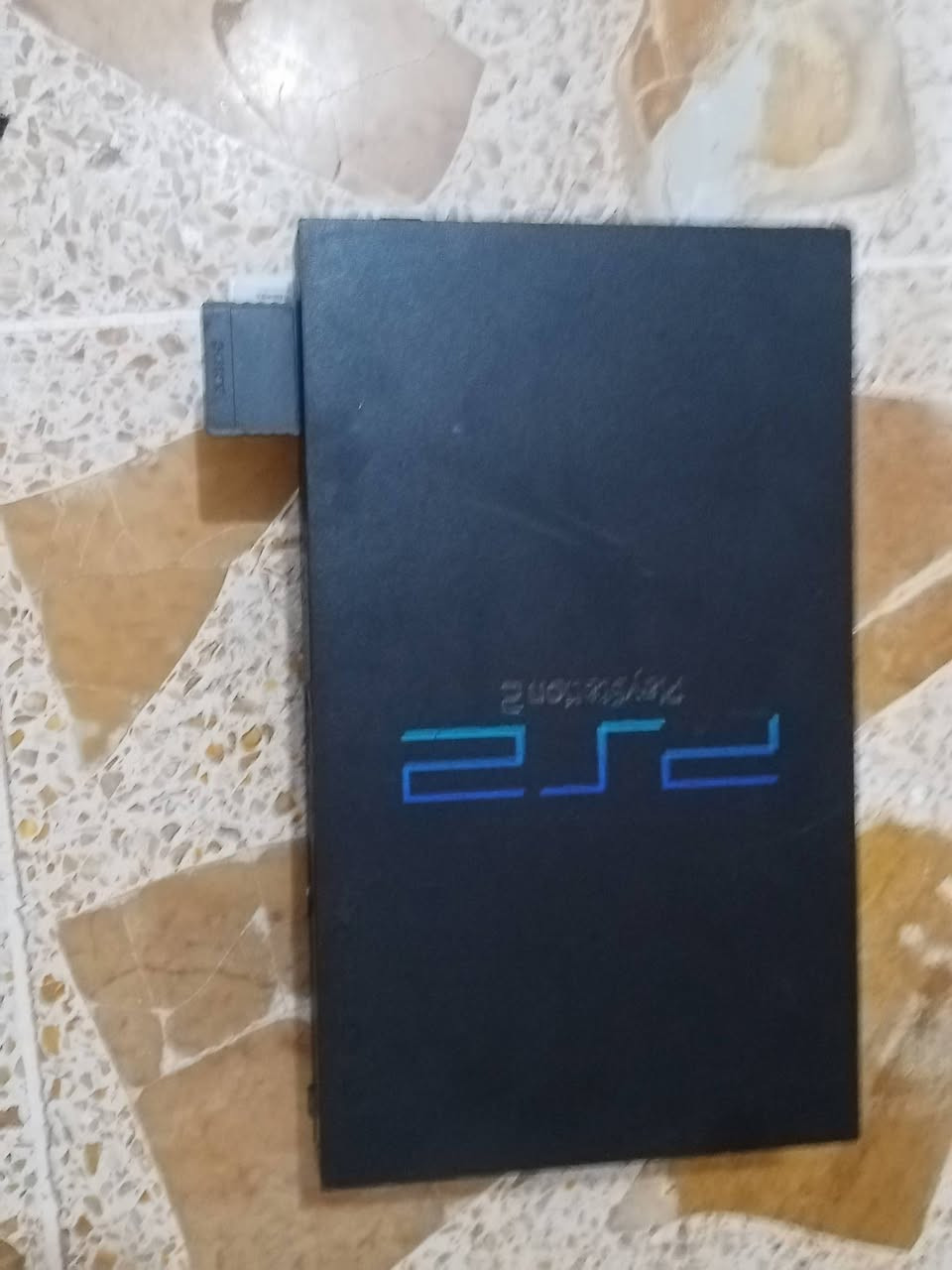 سلام عليكم سوني 2 للبيع جديد العاب كامله+نضيف مستعمل شي قليل السعر 55 الف وبيه مجال قليل*********** واتساب
