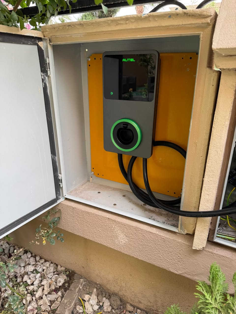 شركة لمعان الوسام لشواحن السيارات الكهربائية autel
نحن الشركة العراقية الاولى الرائدة في تجارة وتنصيب شواحن السيارات الكهربائية 
شواحن منزلية وشواحن كهربائية عملاقة dc
وكلاء ماركة اوتيل الاولى عالميا في مجال تكنلوجيا السيارات 
العنوان اربيل شارع 100 مقابل فاملي مول 
للاتصال ***********
او الرقم الثاني كورك. ***********
