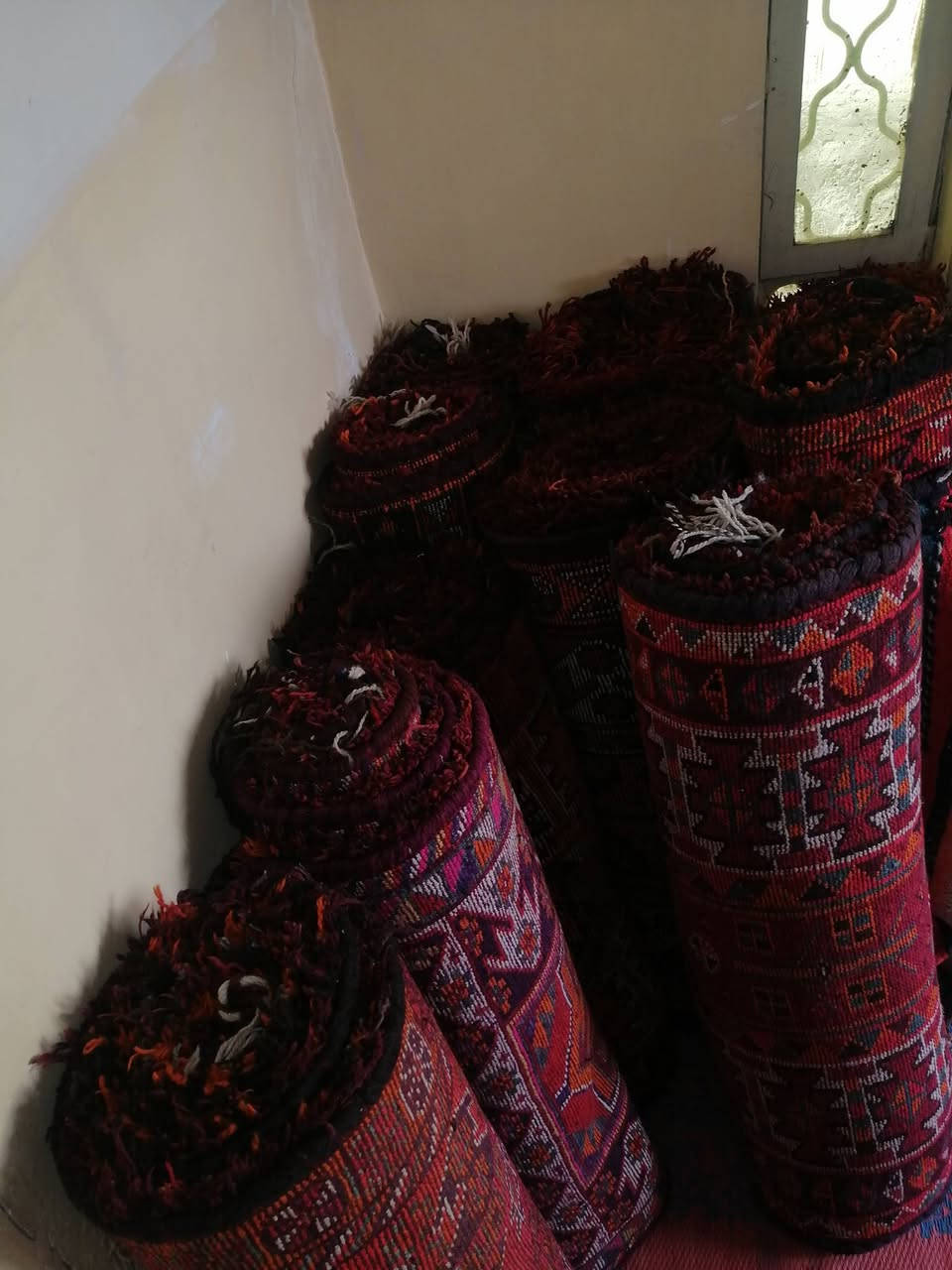 السلام عليكم
يتوفر سجاد نوع غلايچ (مظيف)
العدد ١٠ نضيفها والوان حلوة نازكة (الغزل العالي) مستعملات قليل مثل ما واضح بالتصوير سعر القطة ١١٠ ألف وبيها مجال بسيط المكان محافظة كربلاء الي يريدهن بي خير ويدلل


**إذا كنت صاحب هذا الإعلان وتريد حذفه لأي سبب، رجاءا أرسل رسالة إلى الدعم الفني**