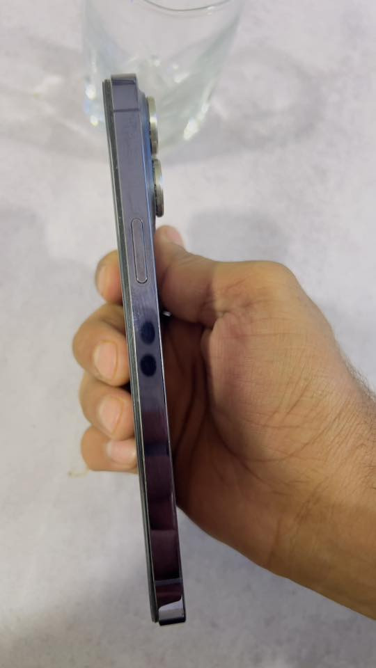 ايفون14برو ماكس
ذاكره256
جهاز شرق اوسط 
كارتونته وياا
 مبدل شاشه متوسطه وبطاريه  وضهر مبدل 
والباقي كله شغال ومكفول 
مكان واسط صويره 
السعر 550 وبي مجال 
***********
