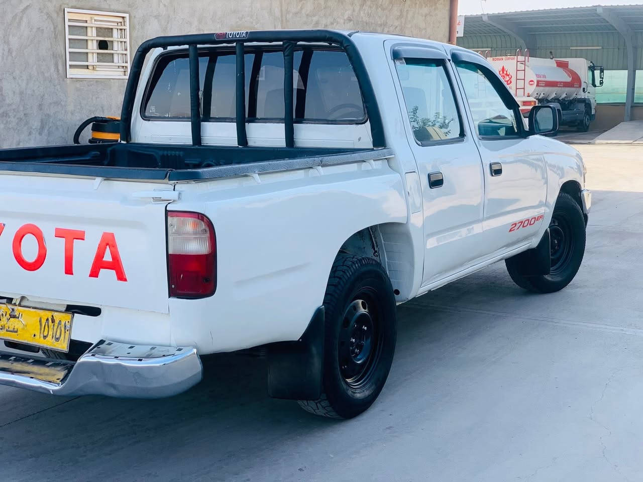 بەناوی خوای گەورە
بۆفرۆشتن :توێتا ئەرنەب مۆدێل ٢٠٠١. ئارمی هەولێر  بەشەرتی ئەوەلیاتو مرور  تەبریدو پاوەر  مەکینە سپی و بەخ پێشو دوای تازە داگیراوە  بەشەرتی گێرو مەکینە  تەقەو رەقە بەشەرت کارەبایی بەشەرت  چوار تایەی نیوداشتی لە ژێرە  یەک قرچی لای سەکنی هەیە بێناو گرتن. سەیارەکە بۆیاخە لەسەر ساخی  سەقفو بۆنیتی هيچی پێوە نیە. 
سعری ٧٥ گەلاو معامەلەیەکی برایانە 
تکایە گەر مشتەری نی سەرمان مەهێشێنە.


**إذا كنت صاحب هذا الإعلان وتريد حذفه لأي سبب، رجاءا أرسل رسالة إلى الدعم الفني**