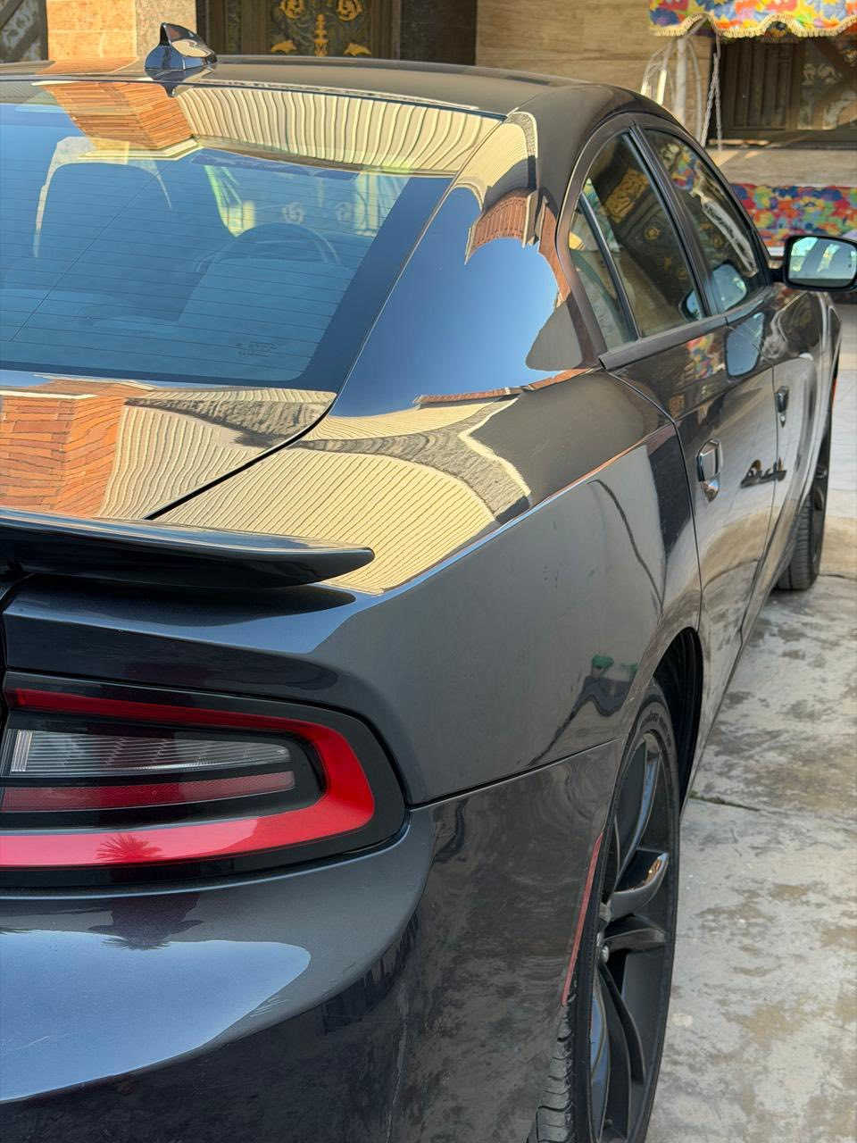 موديل 2018 كلين
Sxt plus 
فوووول مواصفات 1/1  
سيارة جديدة وجاهزة من كلشي 
رادار جانبي شاشة جبيرة
 كامرا حساس نقطه عمياء 
كشنات جلد وكهرباء 
فتحة سقف (( سلايد))
رقم سليمانيه تحويل ثاني يوم 
تشغيل عن بعد 
21,500$بيها مجال قليل 
مكان السياره بغداد
***********
