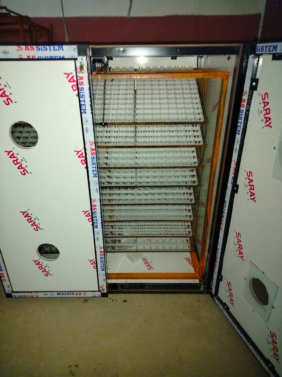 السلام عليكم 
@إشارة 
اسعار الفقاسات فول اوتوماتيك 
2000 بيضه 850الف
1500 بيضه ب750 الف
1000 بيضه ب650الف
528 بيضه ب450 الف
440 بيضه ب425الف
352 بيضه ب375الف
264 بيضه ب325
168 بيضه ب275الف
 لصناعة المفاقس 
***********
