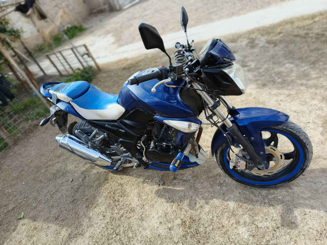 سايم بطحه للبيع دراجة مكمركه نظافة ومحرك خير من الله العنوان الرمادي الصوفية شارع 40 مقابل فلكة العلم للتواصل الاتصال او واتساب  ‏‪***********‬‏
