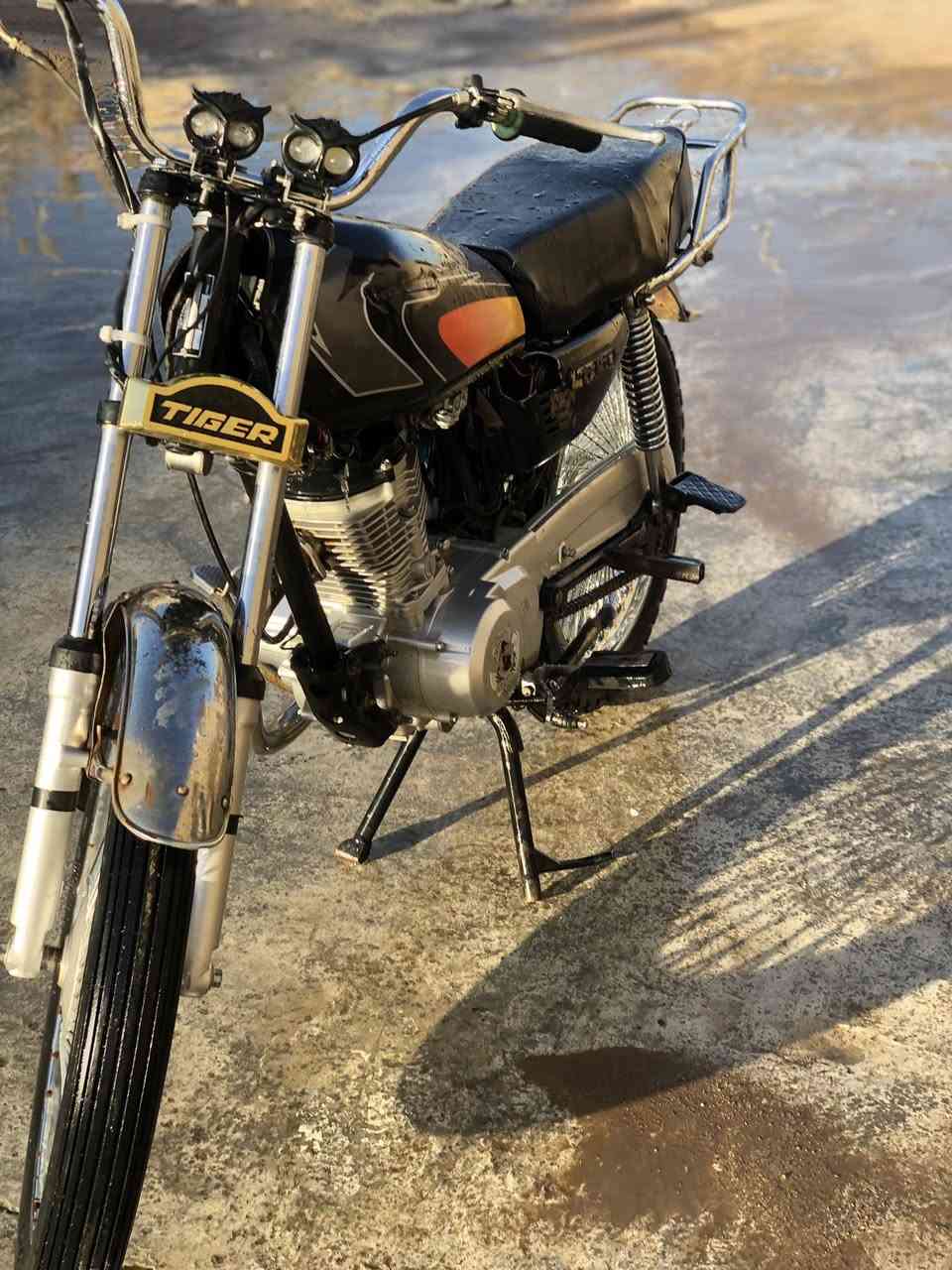 دراجه نامه موديل 21 محرك مامفتوح شرط
السعرر 425 او بيه مجال


**إذا كنت صاحب هذا الإعلان وتريد حذفه لأي سبب، رجاءا أرسل رسالة إلى الدعم الفني**