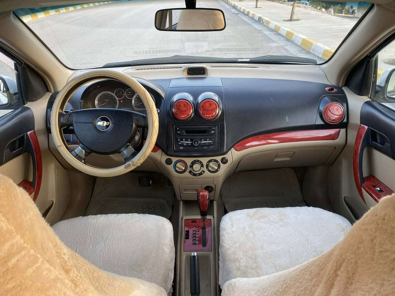 شۆفرلیت ئەڤێو مۆدیل 2011 گیڕ تۆماتیک  مەکینە گەورە ناوزەرد جوار جام کاربای   تەبریت ساردووگەرم لەسەر سویج  بەشەرتە گیرو مەکینەی نەکراوەتۆ بەشەرتە سەنەوی پلاسیکە بەشەرتی ئەوالیاتو حاسیبەو پاکانەش بەوشەرتە  جوار تایەی تازەبۆ بسراوە بێ بۆیاخە بێ ساردوشوخوتو بی جاڵ بەوشەرتە لۆک لۆکە  بێ دەعمولیراوە یجی پیوە نیە هەموگیانی لەسەردەقی شەریکە ماوەتۆ  بەوشەرتە بێ مەسرف یەک دینار مەسرفی تیانیە  لەدەعامیوە بۆدەعامی بەشەرت ئەی فرۆشم  سعری44 وەرەقە  ***********.  ***********     ***********
