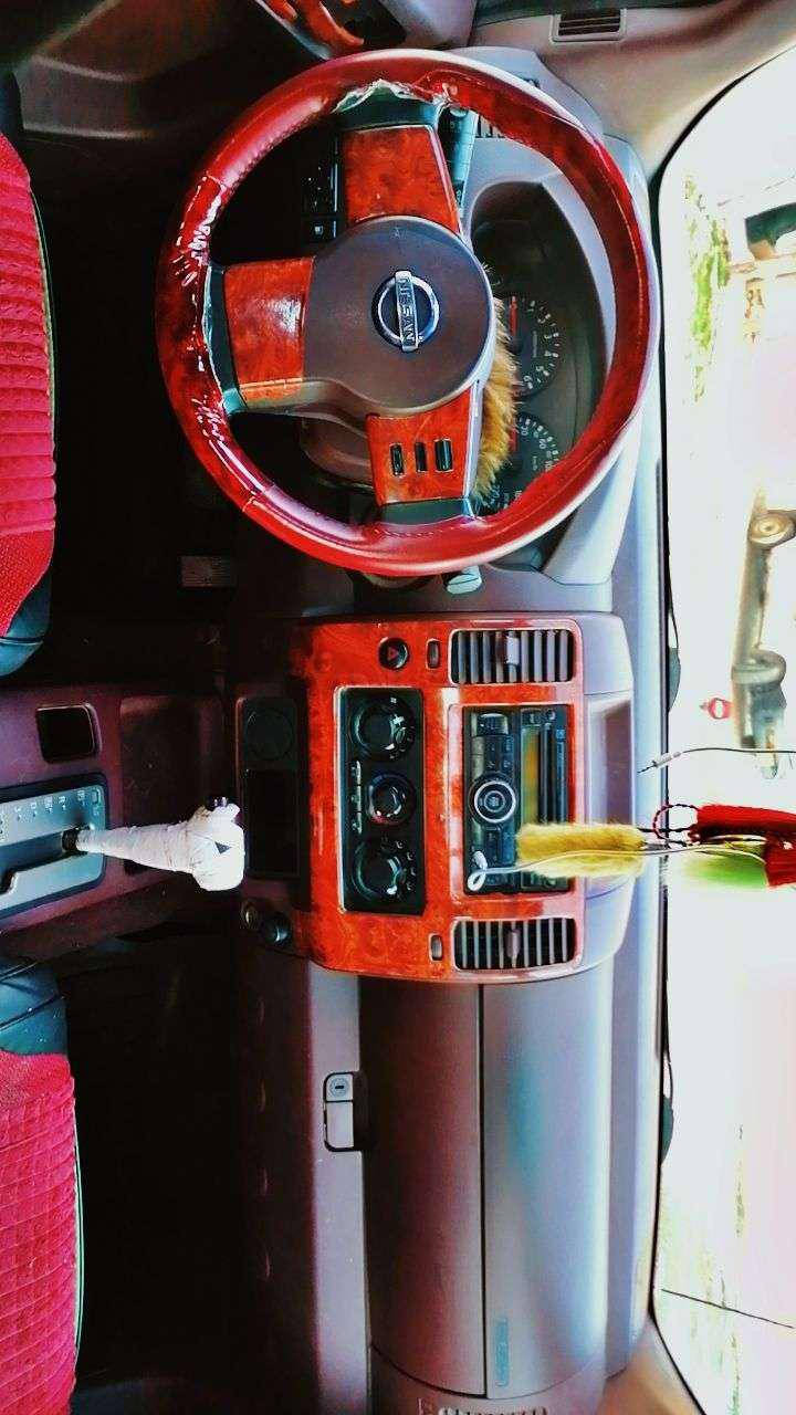 نیسان ناڤارا مۆدێل ٢٠٠٩ جوار پارجە سبوخ بەبێ لێدران پشت وپیشی کەپسە سەنەوی ساڵەکە بەسەر جوە گیر و مەکینەی بەشەرت گێر تۆماتیک Automatic جوار تایەی تازەی بۆ بەستراوە
شوێن هەولێر-کەسنەزان 
بۆ زانیاری زیاتر پەیوەندی بە خاوەنیەوە بکە
***********
