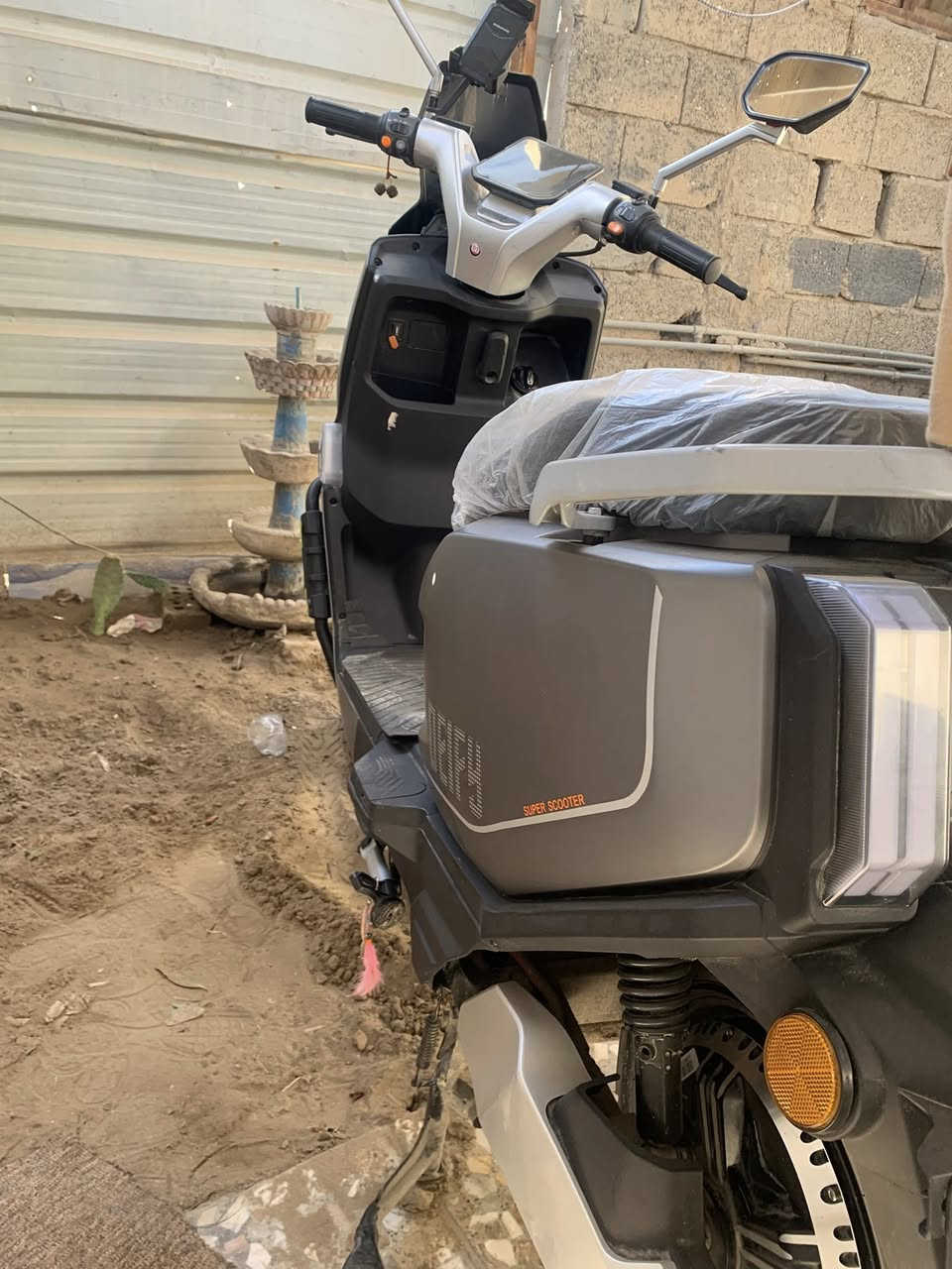 للبيع بمليون و٣٠٠
٦ بطاريات 
استعمال قليل 
٧٥ كيلو حقيقي 

***********
