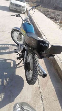 للبيع اسبايدر او تانكي او كشن السعر 80 07756317180