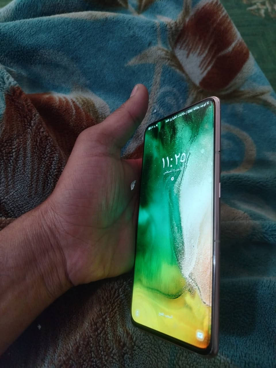 A80للبيع بغداد مدينة صدر
موبايل راقي غني عن تعريف كامرته احسن من الايفون. 
أضرار الكامره ماتقلب للمام وبي فطور بضهر ولباقي مكفول  150قفل ***********
