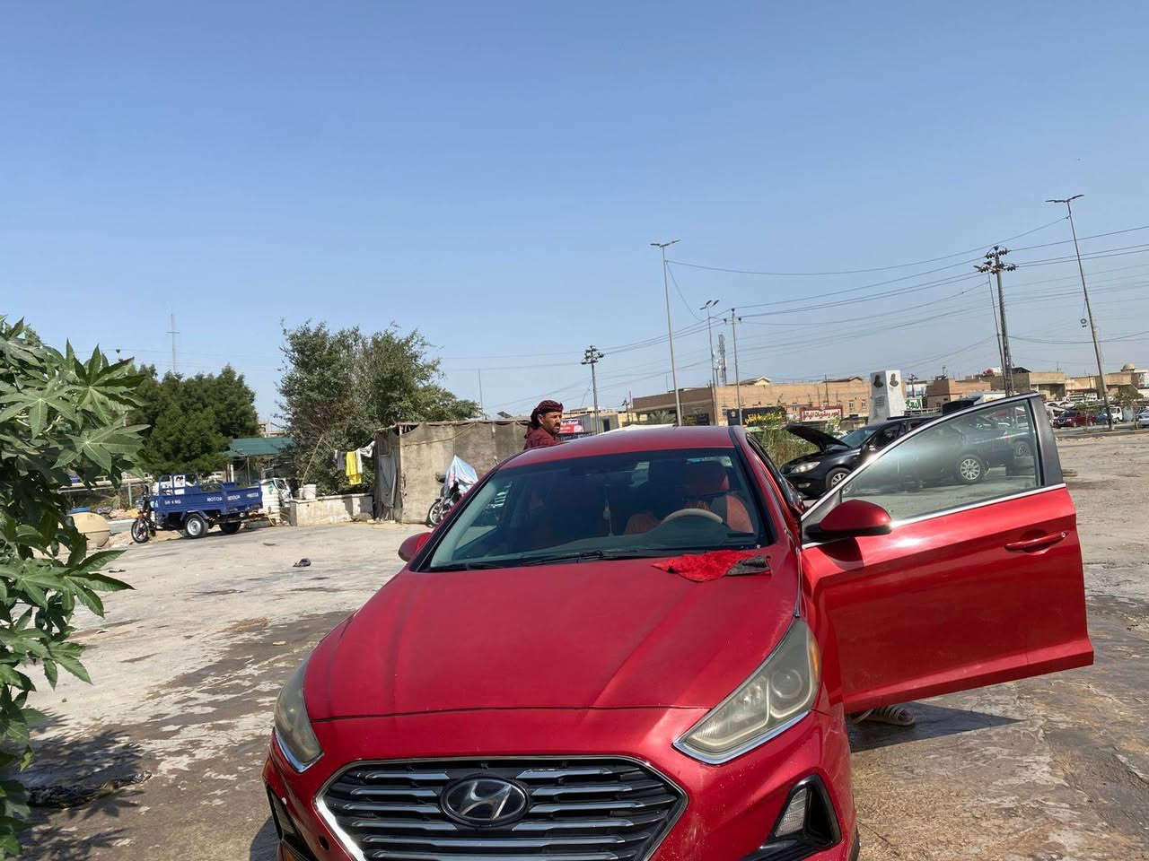 المواصفات : سوناتا 2019 امريكي
محرك 2400

. لايتات داينمك ( تتحرك ويه الستيرن ) 

. مثبت سرعه ذكي 

. حساسات خلفية 

. كامرة خلفيه دواره

. مسند وسطي خلفي 

. سماعات انفنتي 

. مراية وسطية تعتيم تلقائي 

. تحكم ستيرن جهتين 

. وضعيه قياده سبورت

سيارة فول وجديدة كلش 

رقم بغداد 

تحويل اي وقت 

مكان نجف كوفة 

سعر 115

ضرر السياره بنيد وجاملغ ٢ بيبان بدون دواخل 

للتواصل 3468770 0780


**إذا كنت صاحب هذا الإعلان وتريد حذفه لأي سبب، رجاءا أرسل رسالة إلى الدعم الفني**