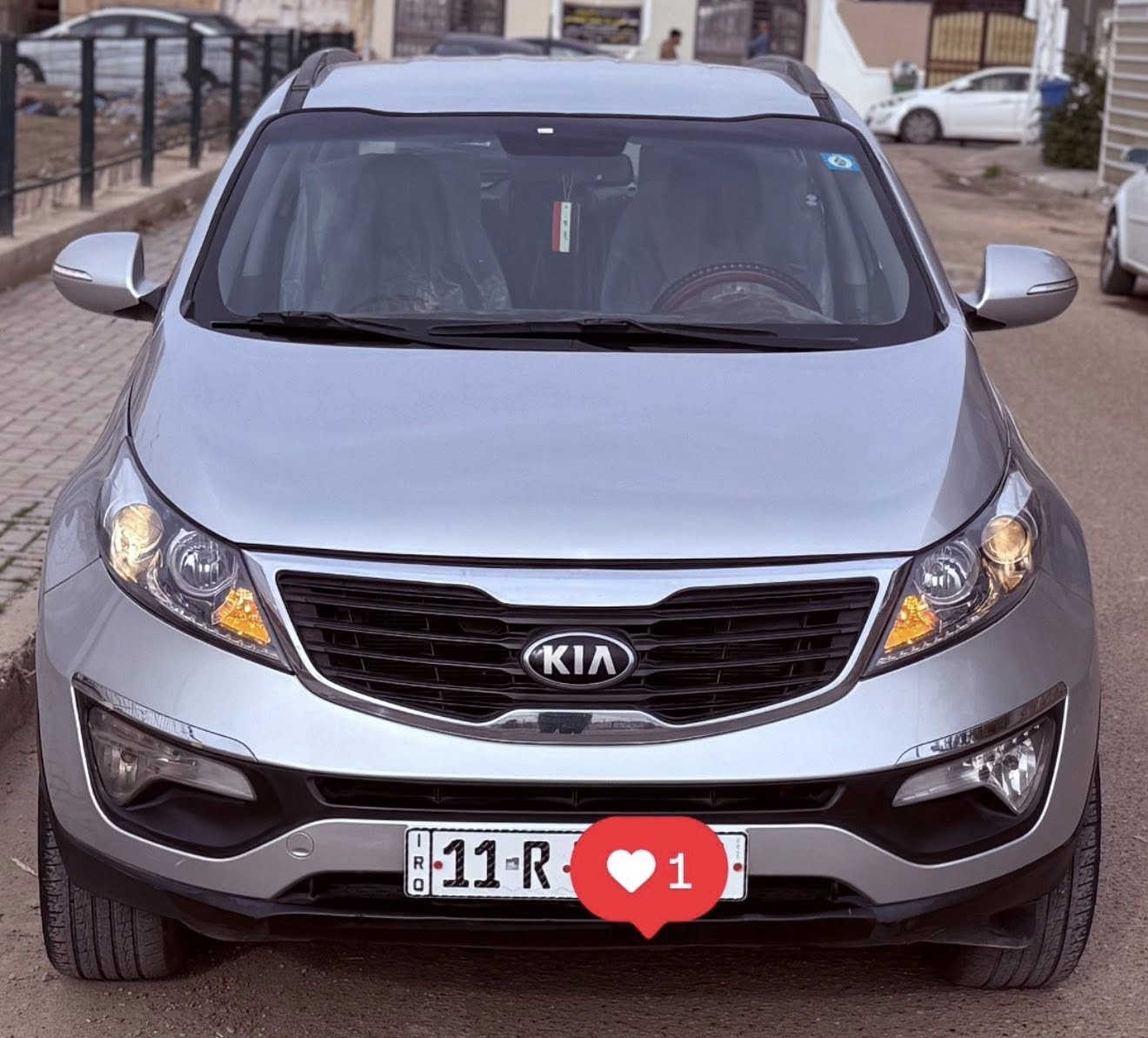 كيا سبورتج ٢٠١٤ خليجي محرك ٢٠٠٠ دوش ماشيه ١٤٠ الف حقيقي السياره نظيفه تخم تاير جديد وصدر السياره بيها صبغ فقط قبغ الجنطه
السعر ١٤٢
السنويه بسمي ارقام جديده 
حي الاعلام بغداد ‭
‭٠٧٧٣ ٥٤٢ ٢٩٧٧‬
