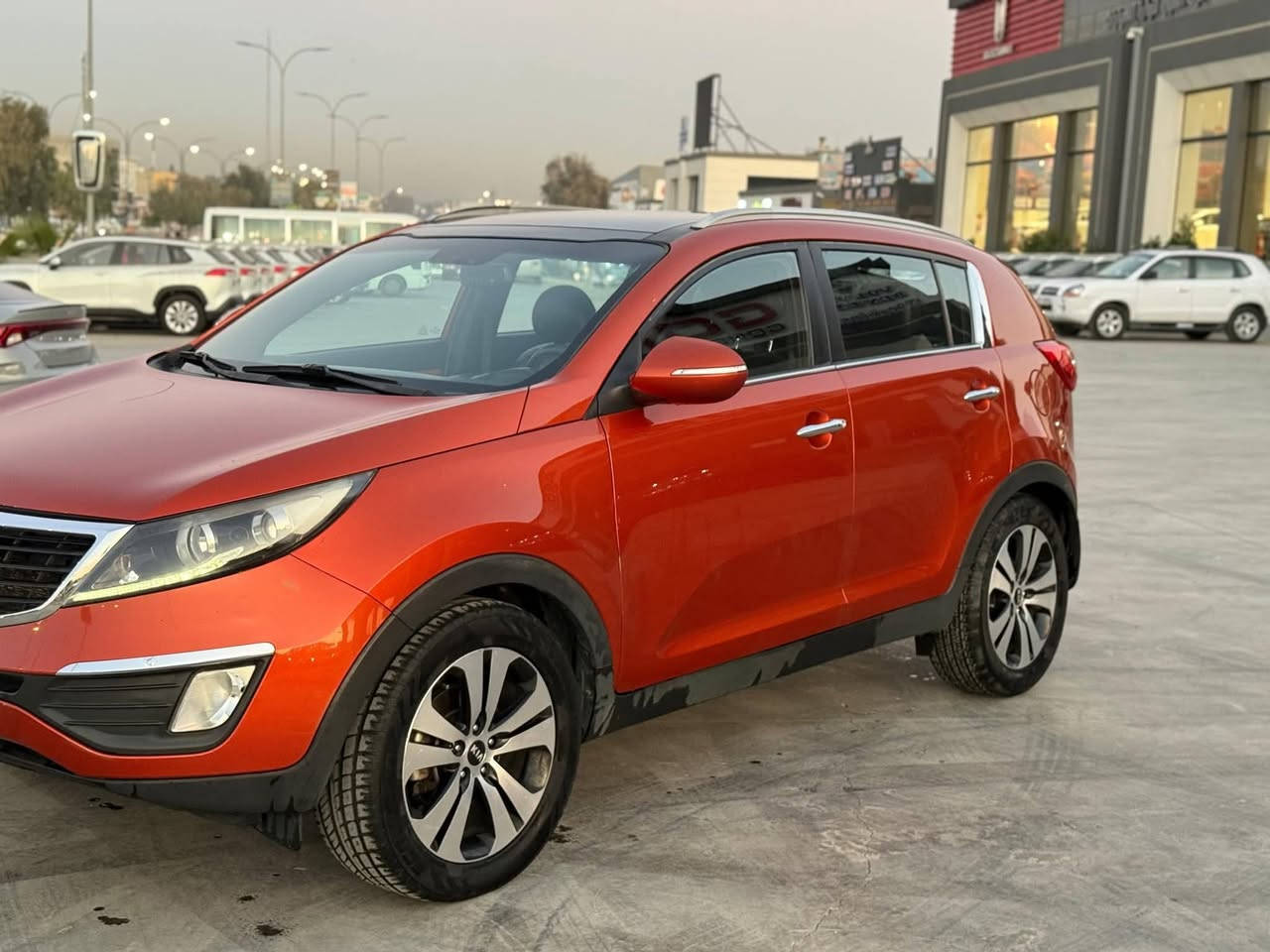 السلام عليكم
للبيع كيا سبورتج
موديل 2012 وارد خليجي 
محرك سلندر 2000  دوش
كير اوتوماتيك شرط المحرك والكير 
رقم اربيل  شرط التحويل 
ماشيه 160  الف كم حقيقي 
موصفاتها فول ‫الفول 1 / 1
سقف بنوراما
بصمه 
داخل جلد
حاكية
كروز سرعة
شاشة كبيره
كاميرة 
السبير ما نازل  
مري شفط اشاير بلمري 
5ويل كروم  
 قبغ صندوق + بابين اليمين بدون دواخل مال تقحيل 
السياره نظيفه وجاهزه 

 للاستفسار

***********
***********
