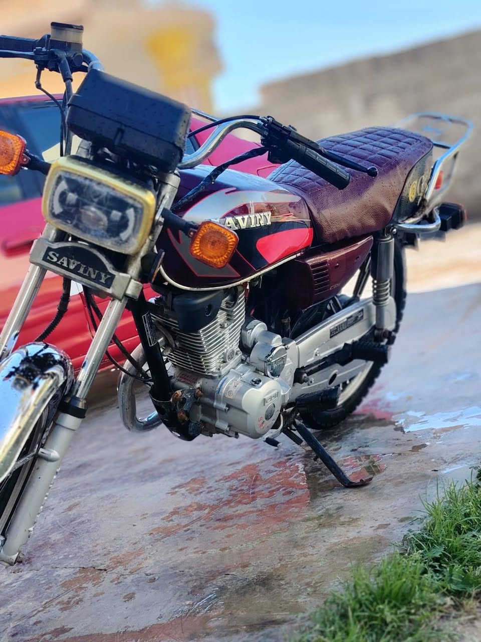 السلام عليكم
السلام عليكم
لبيع دراجه سيفان 2020
حلوه ونضيفه كامله مابيهه نقص 
نضيفه بشكل كهربائيات كامله 
ورقه كارتونيه 
سعر 400 وبيهه مجال 
مكان ديالئ سراجق طريق دلئ عباس 
رقم ***********
***********
