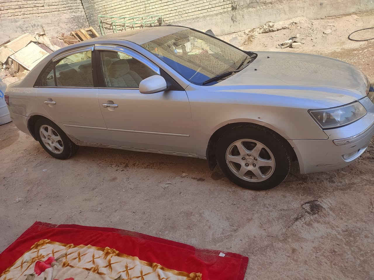 اخوان مكلف بنشر 
سوناتا موديل 2006 رقم دولي مثنى محرك اربعه فول خليجي حساسين المرغوب مكفولة من الضربه القويه والصبغ جاهزه من جميع النواحي  حداديه تخم تاير  السعر 90وبيهه مجال قليل مكاني نجف *********** رقم راعيهه بسمه السياره
