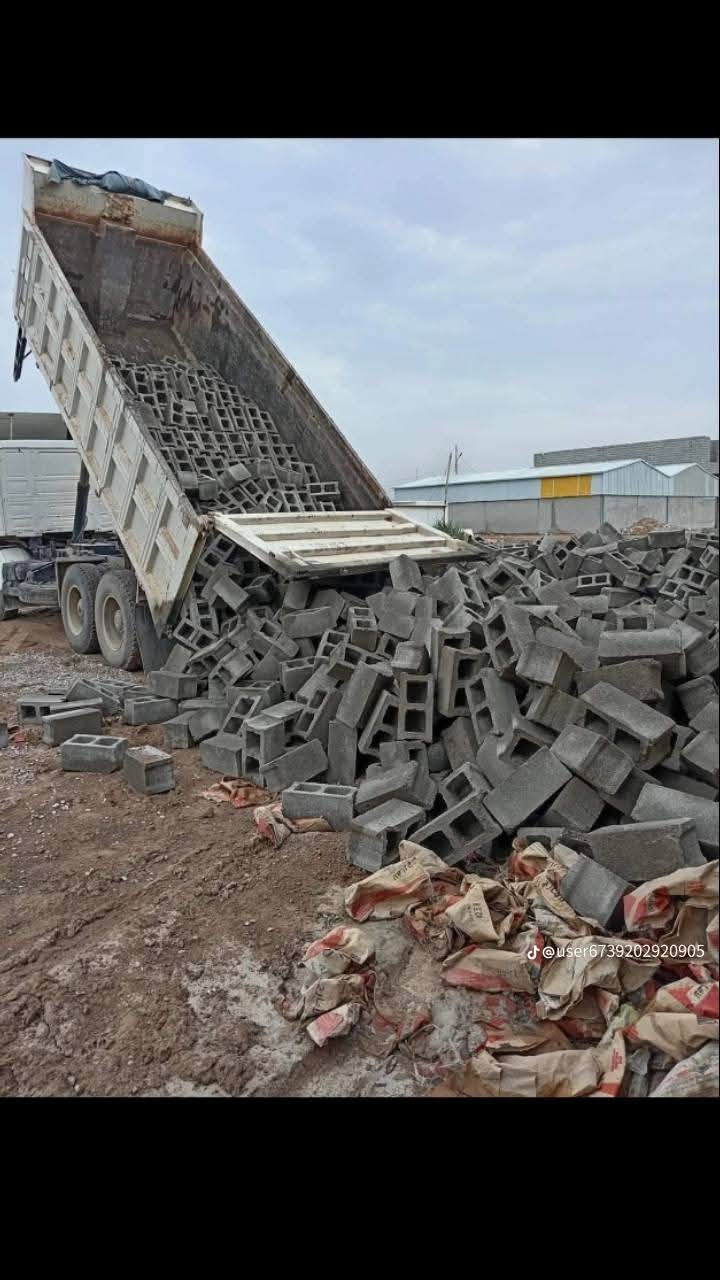 بلوك اوتوماتيكي درجه اولى
بلوك كلب شرط القوه ومتانه 
وأصل الكافه مناطق بديالى سمنت كيلوين وثقيله***********
