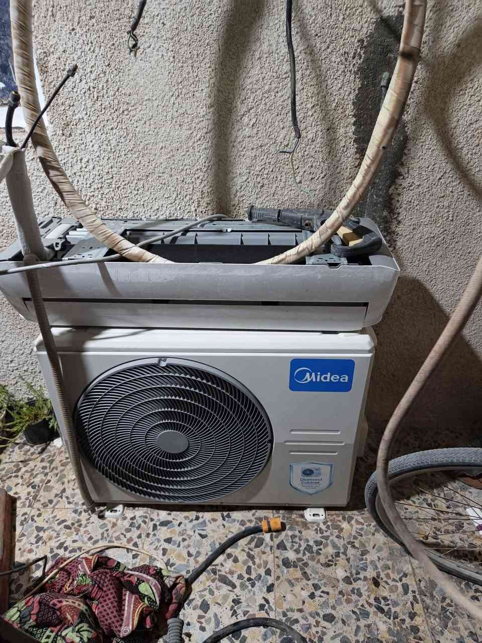 سبلت ميديه نظيف جدا مليك مره وحده ومسوي كامل وشرط التبريد وغاز R22 اخوان السبلت نظيف وبس الشراي يتصل علي سعر350 مجال قليل ***********عنوان كرمة علي ابو حلوه
