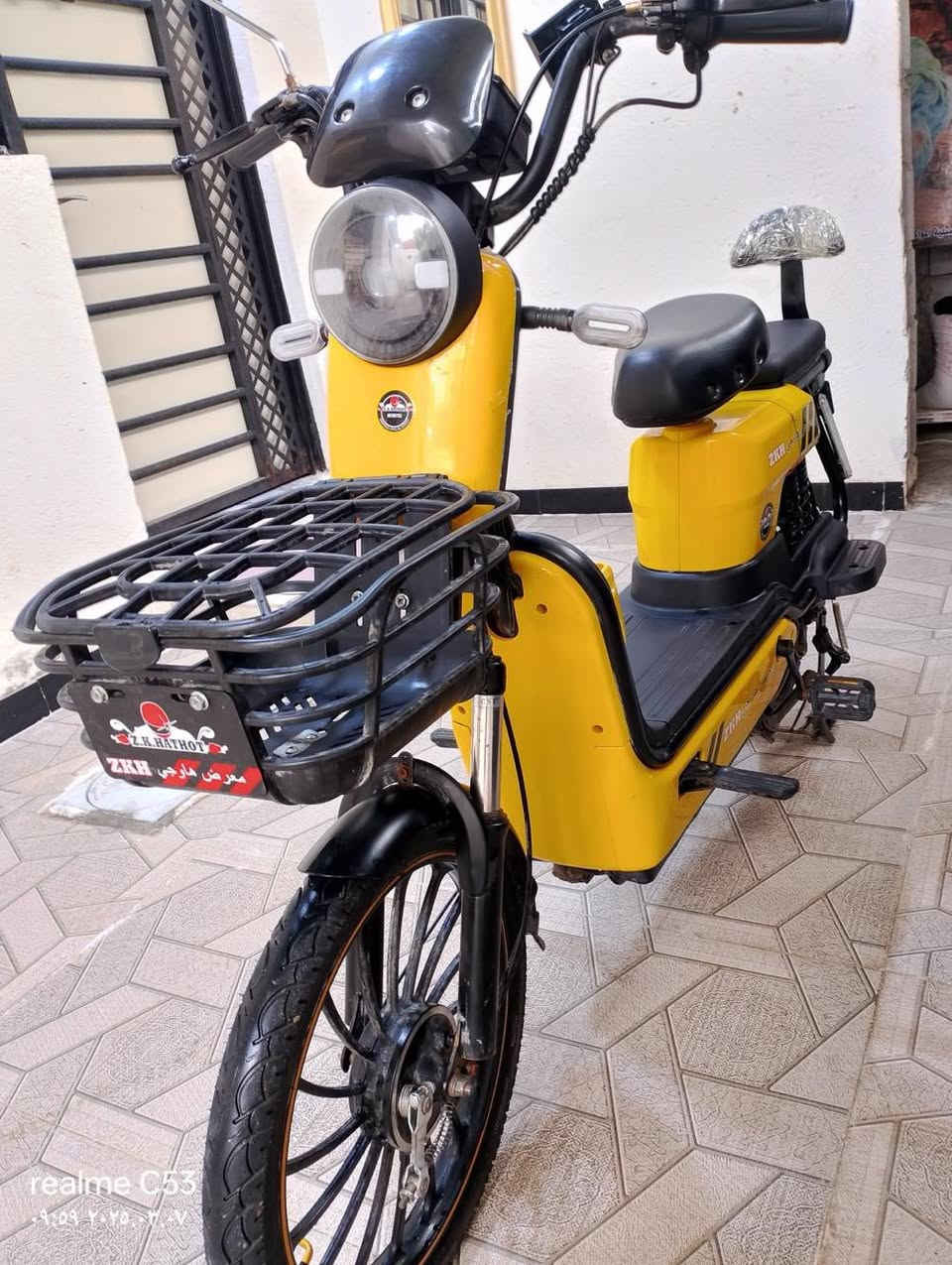 دراجة شحن 5 بطاريات ( بطاريات عطلانه ) باقي كله شغال السعر 150 الف العنوان بصرة تنومه ***********
