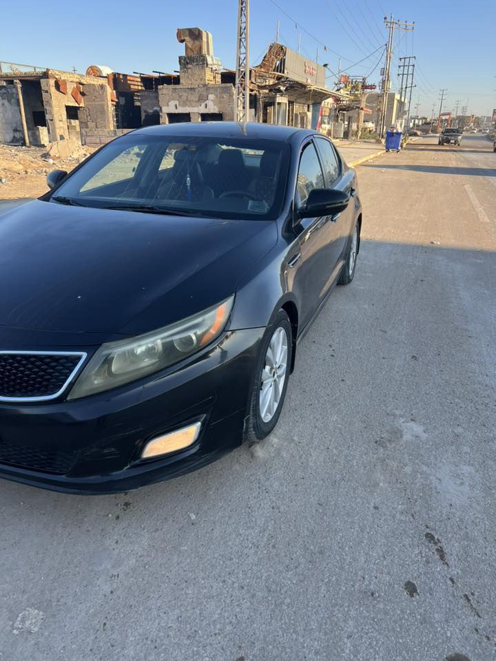 السلام عليكم
كيا اوبتما موديل 15 امريكي 
رقم ذي قار  مشروع وطني مكان السياره الديوانيه السياره باسمي سنويتها لل2028  
السياره جاهزه وحلوه 
مواصفات عاديه 
شاشه وكامره 
تحكم استيرن 
اشاير بالمري 
مكينه 2400 لا تبخير ولا تنقيص قبل 6 اشهر بدلت نص مكينه
السياره مكفوله من الضربه والتديل كلها ليبل واحد من الدعاميه للدعاميه 
بس بيها شخط جان وصبغته باب وجاملغ  والسونار موجود بالمنشور  مبين الشخط قبل لا اصبغه 
السعر 103 وبيها مجال كلش قليل وماكو اوبتما بهيج سعر بيع مستعجل  رقمي ***********
