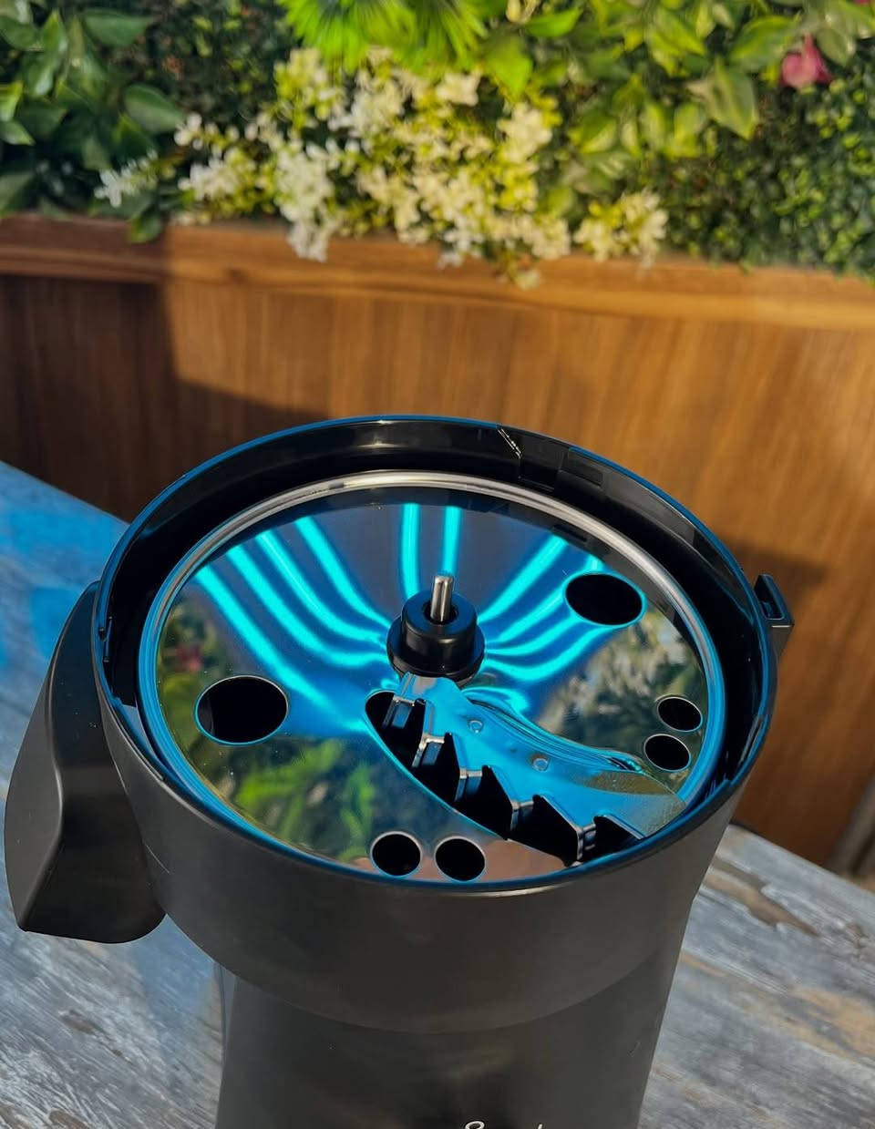 🔥
مفرمة وخلاط خضار 6×1 من ماركة Emblema 💪✨
✔️ قوة 200 واط
✔️ فتحة إدخال كبيرة (Big Mouth)
✔️ 6 شفرات/رؤوس للتقطيع والبشر بأشكال مختلفة
✔️ سهلة الاستخدام والتنظيف
✔️ مثالية للسلطات، البطاطا، الجزر والخضار اليومية 🥔🥕
توفر وقتك وجهدك وتخلي شغلك
 بالمطبخ مرتب واحترافي 👌✨

التوصيل مجانا كل محافظات


**إذا كنت صاحب هذا الإعلان وتريد حذفه لأي سبب، رجاءا أرسل رسالة إلى الدعم الفني**