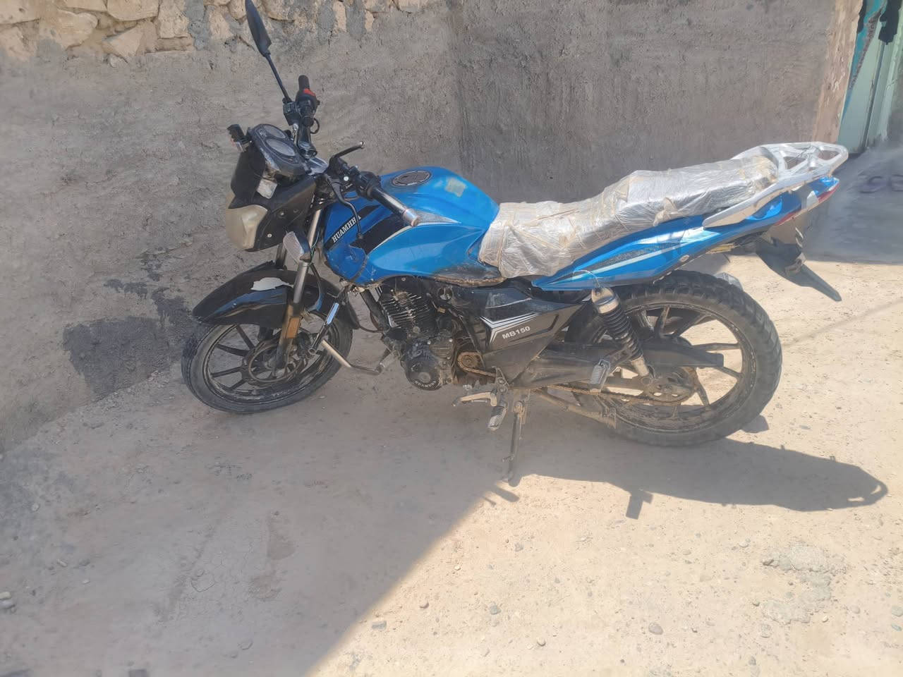 هيومه 22 بدون اوراق شغال نكره صلف كهربائيات كلهه شغاله ماناقصه شي السعر 350 المكان جزيرة البونمر ***********
