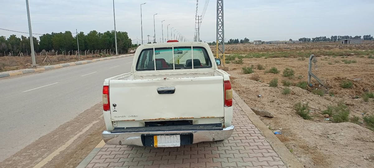 يا لله السلام عليكم للبيع سوبر دير موديل 2006رقم كربلاء سنويه نافذه شرط وكاله تحويل موجود السيارة كير ومكينه وشاصي وكسل مكفولات كير ومكينه ونجي 4سرندر كربلاي صدر جديد تخم تاير امامي خلفي السيارة صبغ جماليه بدون ضرر باتري جديد السيارة بسمي شرط مكان السياره واسط الزبيديه لاستفسار اتصال على الرقم التالي ***********السعر 45وبيه مجال بصيط سياره ماتصرف عليه الف
