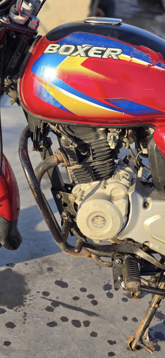 بوكسر موديل 2020 اوراق سحب محرك مكفول من تنقيص وتبخير كلشي مناقصها مكاني ديالى ناحيه السعر ٦٥٠ وبيها مجال قليل *********** خاص ما متواجد
