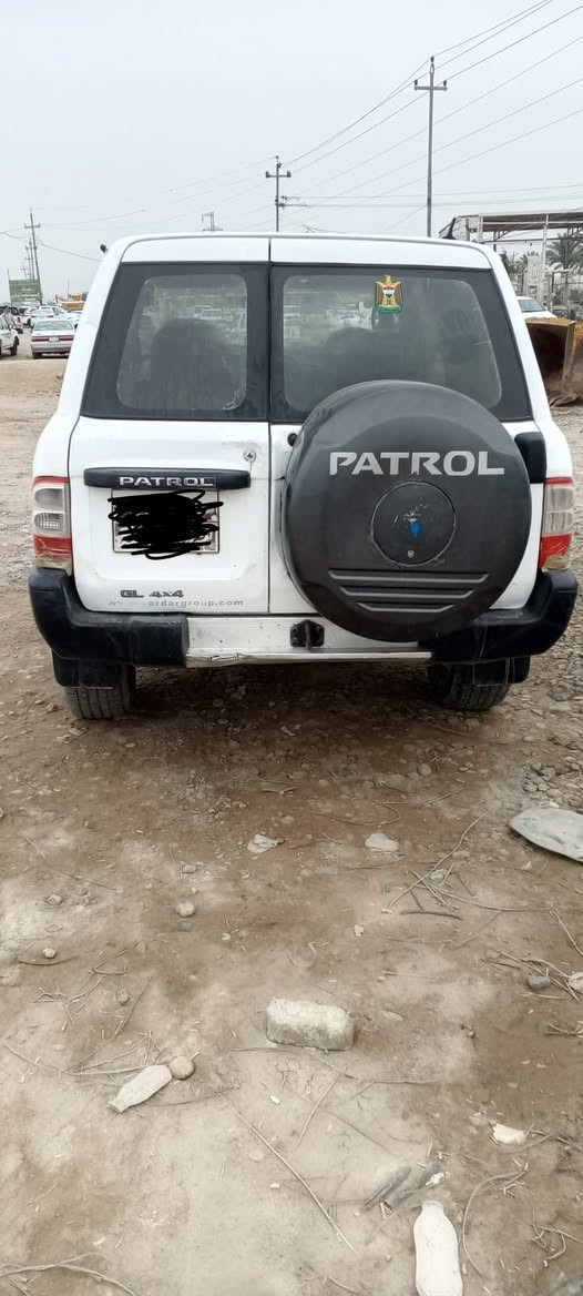 السلام عليكم 
سياره بترول للبيع موديل 2002سياره جاهزه گير محرك حدادين سياره دبل ولوي أسترالي بانزين وغاز سياره مگفوله من الضربه والطخه رقم سليمانيه السعر 95وبيهه مجال مكان السياره ذي قار الرفاعي والأستفسار على الرقم ***********
