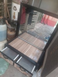 نجف حي الامير • ميز حلاقه تعليگ • عدد ٢