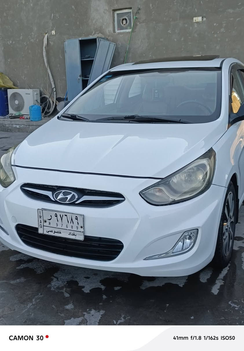 السلام عليكم
اكسنت موديل 2014 خليجي فول مواصفات 
السياره جاهزه للأخير كير محرك حداديه تبريد كله جديد
بيه جاملغ أمامي أو باب خلفي جهه السائق صبغ فقط بدون دواخل رقم بغداد سنويه لل 2028 تحويل مباشر
السعر 100 وبيه مجال بسيط
مكان السياره بابل للاتصال ***********
