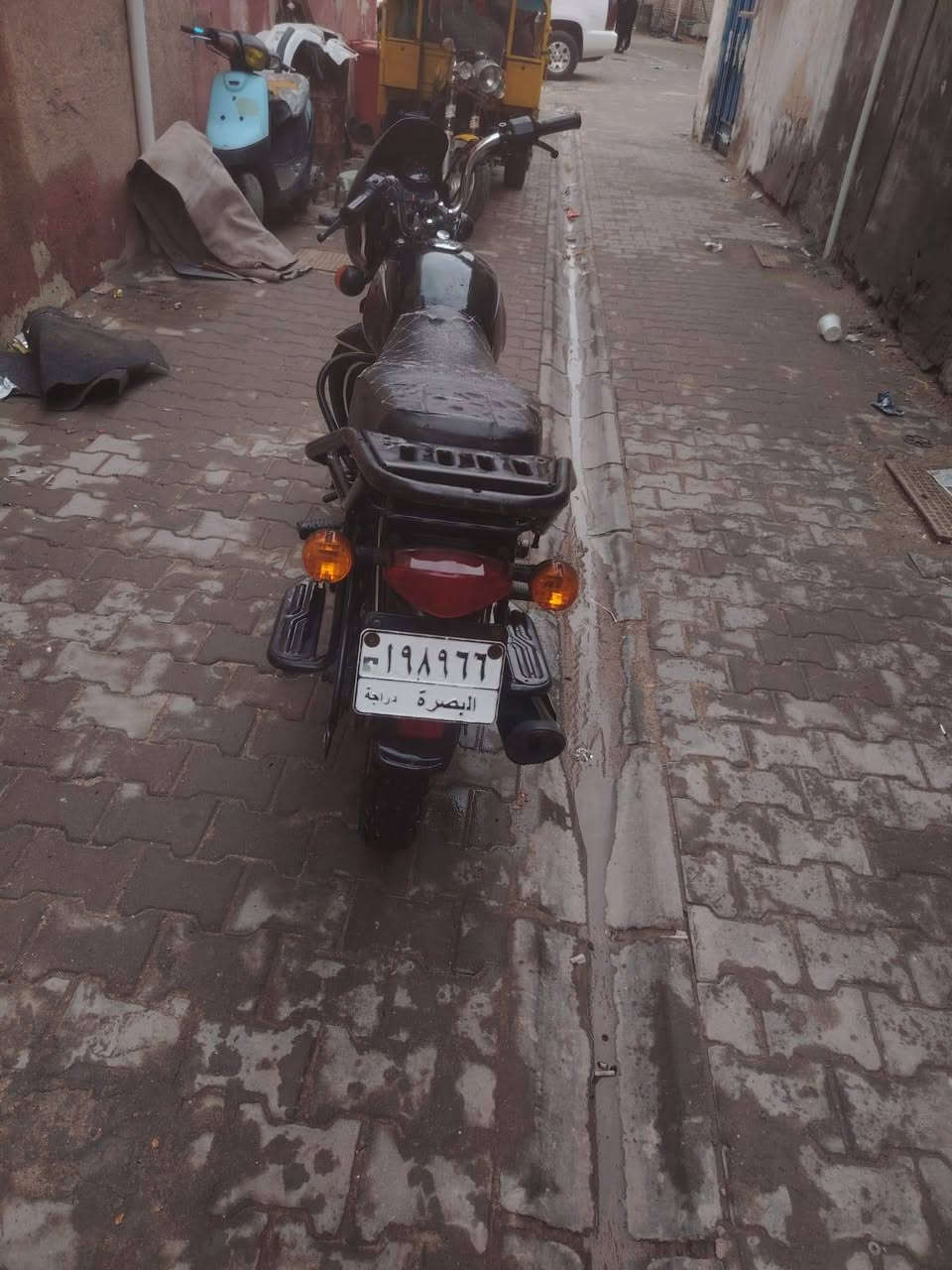 سلام عليكم دراجه بوكسر هندي نضيفه مديل 2021 حلوه دراجه مامتعوبه بس روح بيها لشغل ورجع سعرها مليون وستميه بصره كرمت علي ***********
