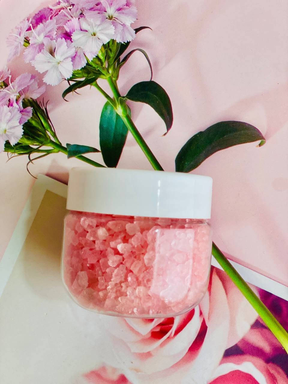 ✨ ملح البحر برائحة Baby Powder ✨🩷

دللي بشرتج بنعومة وانتعاش يدوم 🌸💖
ينظف البشرة بلطف ويساعد على إزالة الشوائب ويمنح الجسم رائحة بودرة الأطفال الهادئة 🤍🫧

🎀 الحجم: 50 غرام
🎀 مناسب للاسترخاء والعناية بالجسم
🎀 يترك البشرة ناعمة ومنتعشة

💗 ريحة راقية ونعومة من أول استخدام

العلبة 50 غرام
 السعر 5 الاف
. 
. 
. 
. 
. 
. 
. 
. 
#skincare #glowingskin #العناية_بالبشرة #بشرة_صافية #glassskin ✨


**إذا كنت صاحب هذا الإعلان وتريد حذفه لأي سبب، رجاءا أرسل رسالة إلى الدعم الفني**