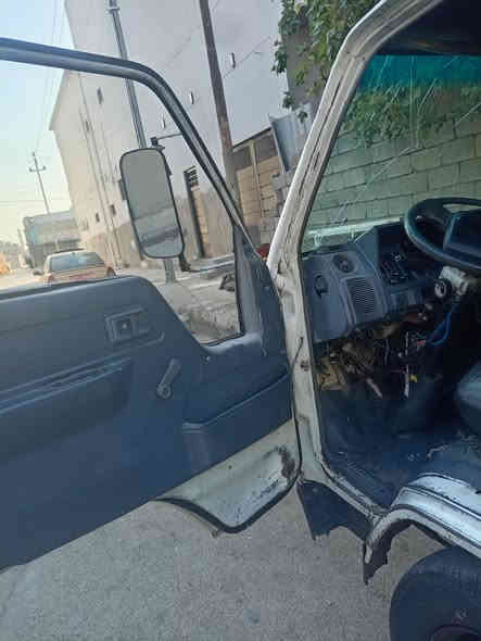 سلام عليكم عندي هاي سياره للبيع دانيه سياره حلوه مابيها عيب كير اوتماتيك محرك بيكم رقم كركوك صحبها بكركوك سنويه 2019منتهيه ملاحضه مو شراي لاتعبني بل يرحم والديك سعر 25وبيها مجال مكان سياره كركوك   ***********
