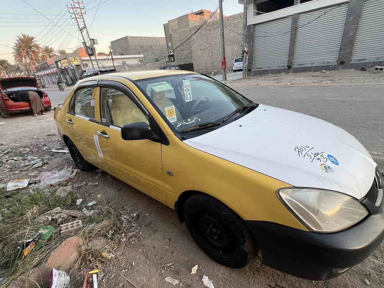 سلام عليكم 
لانسر موديل 2010 لون اصفر اجره كير محرك مكفول تخم تاير صدر ميكانيك كله جاهز مابيها نقص سنويه 28 هيئه بحث وصل خط كله جديد 
سعرها 63 وبيها مجال بسيط 
عنوان ديالى بعقوبه 
رقم 
‭***********
