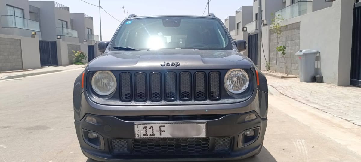اجيب رانجيد موديل 2018 رقم بغداد باسمي " حادث باب خلف السائق " سعر السيارة 128 وبيه مجال قليل
 تجي تكلب وتشوف سياره بعينك 

مكاني كربلاء المقدسة 
رقم الهاتف ***********
