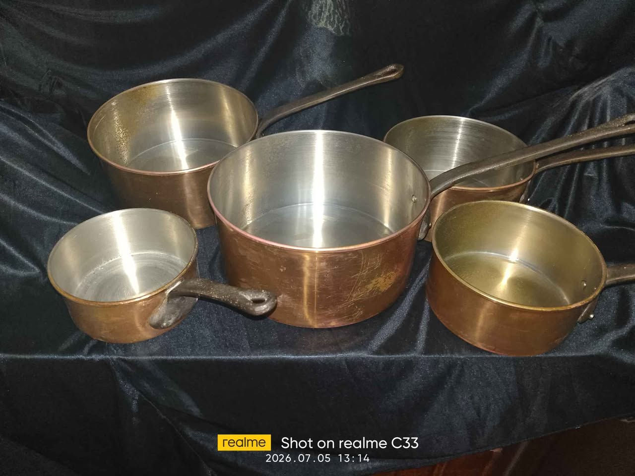 Série de casseroles en cuivre avec une couche étamé سيدي بلعباس, الجزائر


**إذا كنت صاحب هذا الإعلان وتريد حذفه لأي سبب، رجاءا أرسل رسالة إلى الدعم الفني**