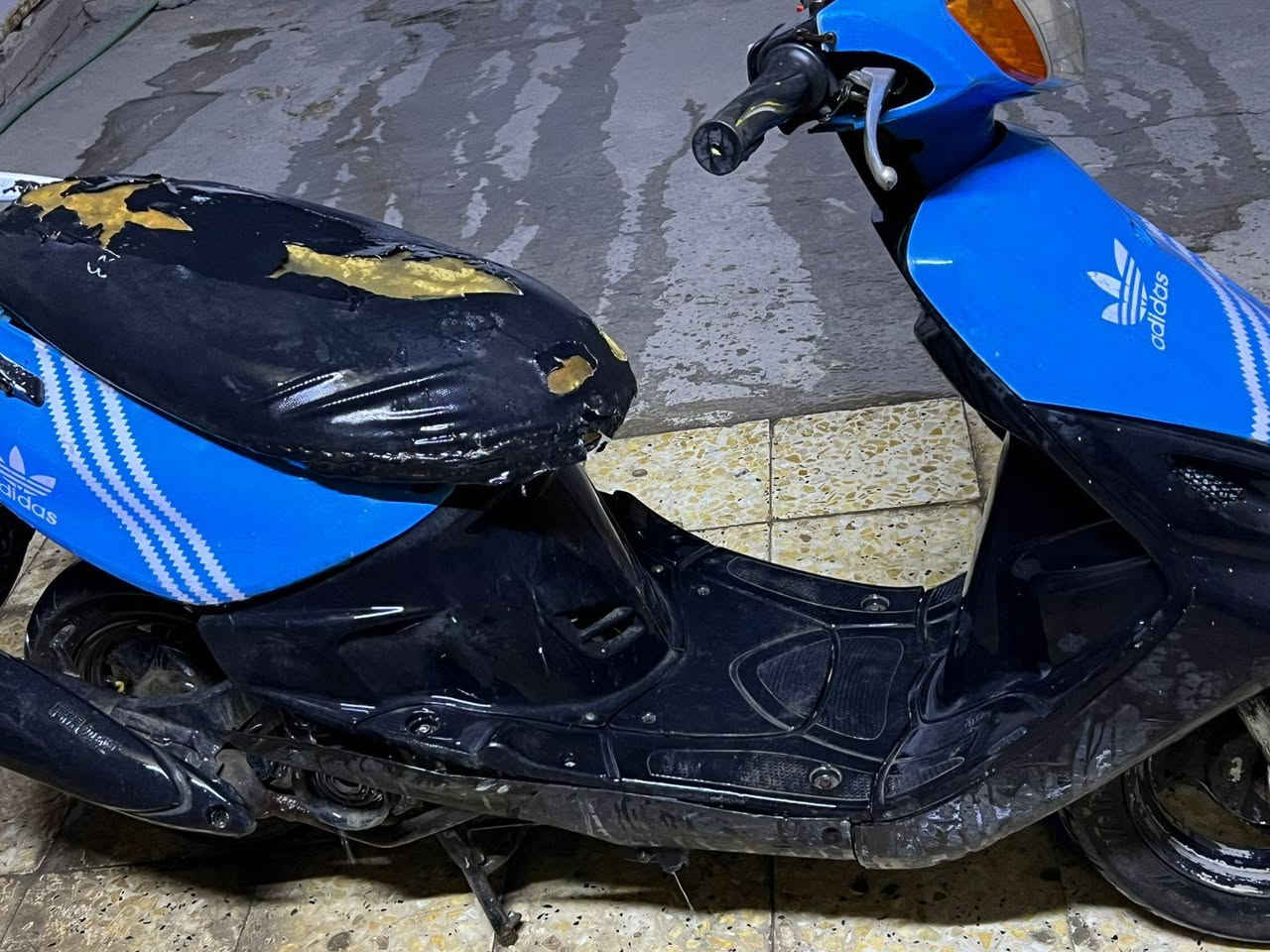 سلام عليكم  دراجة للبيع  جقمة ماكس  عطل بس سلف وبريك امامي  السعر 250بيها مجال


**إذا كنت صاحب هذا الإعلان وتريد حذفه لأي سبب، رجاءا أرسل رسالة إلى الدعم الفني**