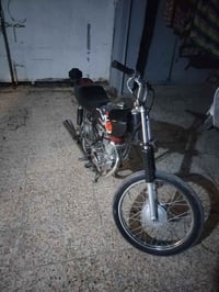 سلاام عليكم دراجه البيع  سعر ٥٥٠ وراق صولي مديل 22 رقم 07859344491