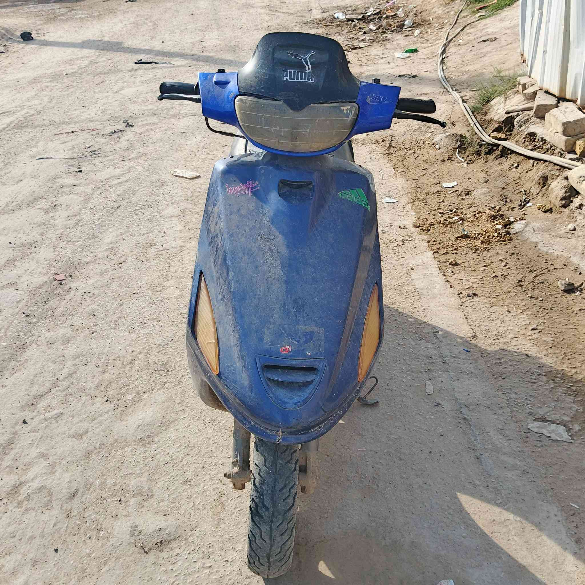 دراجه فراشه للبيع الدراجه كايمه السعر 150وبيه مجال مكان ديوانيه الشراي يتصل ***********
