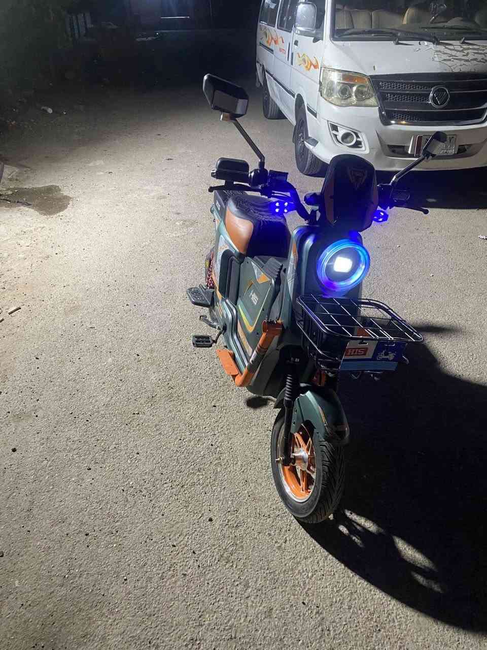 سلام عليكم دراجه X900 دراجه نضيف كلش بطاريت كلشي جديد تلمع سعرها450بيها مجال مكاني بغداد الحسينيه مال الراشديه ***********
