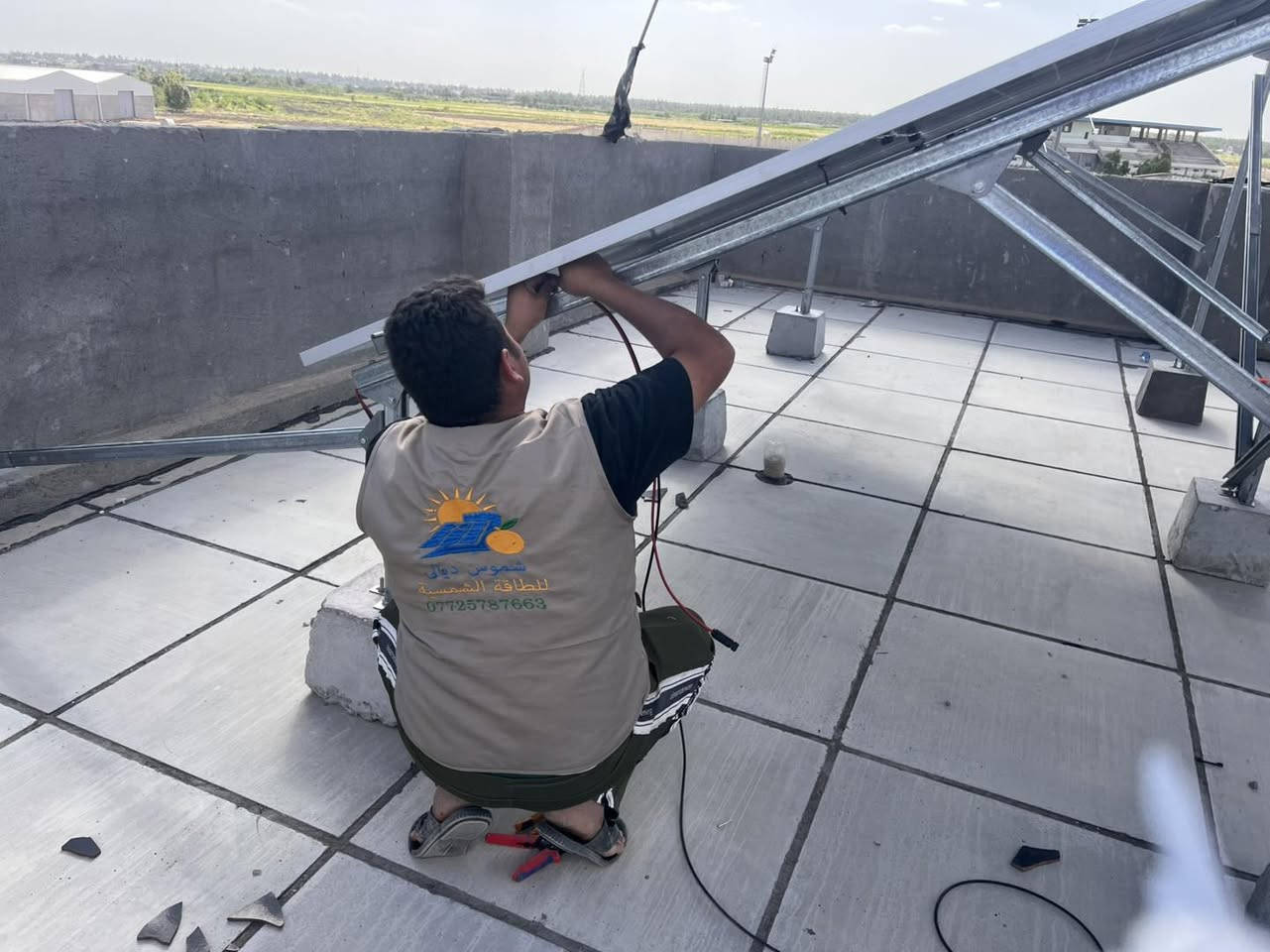🌞⚡ مو بس نركب منظومة…  
نحن نبني راحة تدوم 🔋  
ومن أول خطوة بالموقع لحد النتيجة اللي ترضيك، نشتغل باحترافية وجودة تعتمد عليها لسنوات.
تم بحمد الله تنصيب منضومة
✅ منظومة توفر 15 أمبير نهاري  
🌙 + 15 أمبير تشغيل ليلي لمدة 3 ساعات

🔹 مكونات المنظومة:

🔋 انفيرتر Deye Off-Grid  
قدرة 6 كيلوواط — عدد 1  
✅ ضمان 5 سنوات (صيانة أو استبدال)

🔋 بطارية ليثيوم سعة 15 كيلوواط — عدد 1  
✅ ضمان 7 سنوات صيانة

☀️ ألواح شمسية 620 واط — عدد 7 ألواح  
✅ ضمان 12 سنة

🏗️ هياكل حديد مغلون سماكة 1.7 مع صبات كونكريتية قوية  
⚡ كيبلات وبوردات AC/DC مع جهاز تحويل بارد منفصل

💯 مكونات أصلية من براندات عالمية  
🛠️ تركيب هندسي احترافي  
🌡️ أداء ثابت حتى بأقسى درجات الحرارة

ودّع المولدة والإزعاج وخلي بيتك يعتمد على طاقة نظيفة ومستمرة 🌞

📍 زوروا مكتبنا لمعرفة التفاصيل والأسعار
📞 للحجز والاستفسار راسلنا
***********
