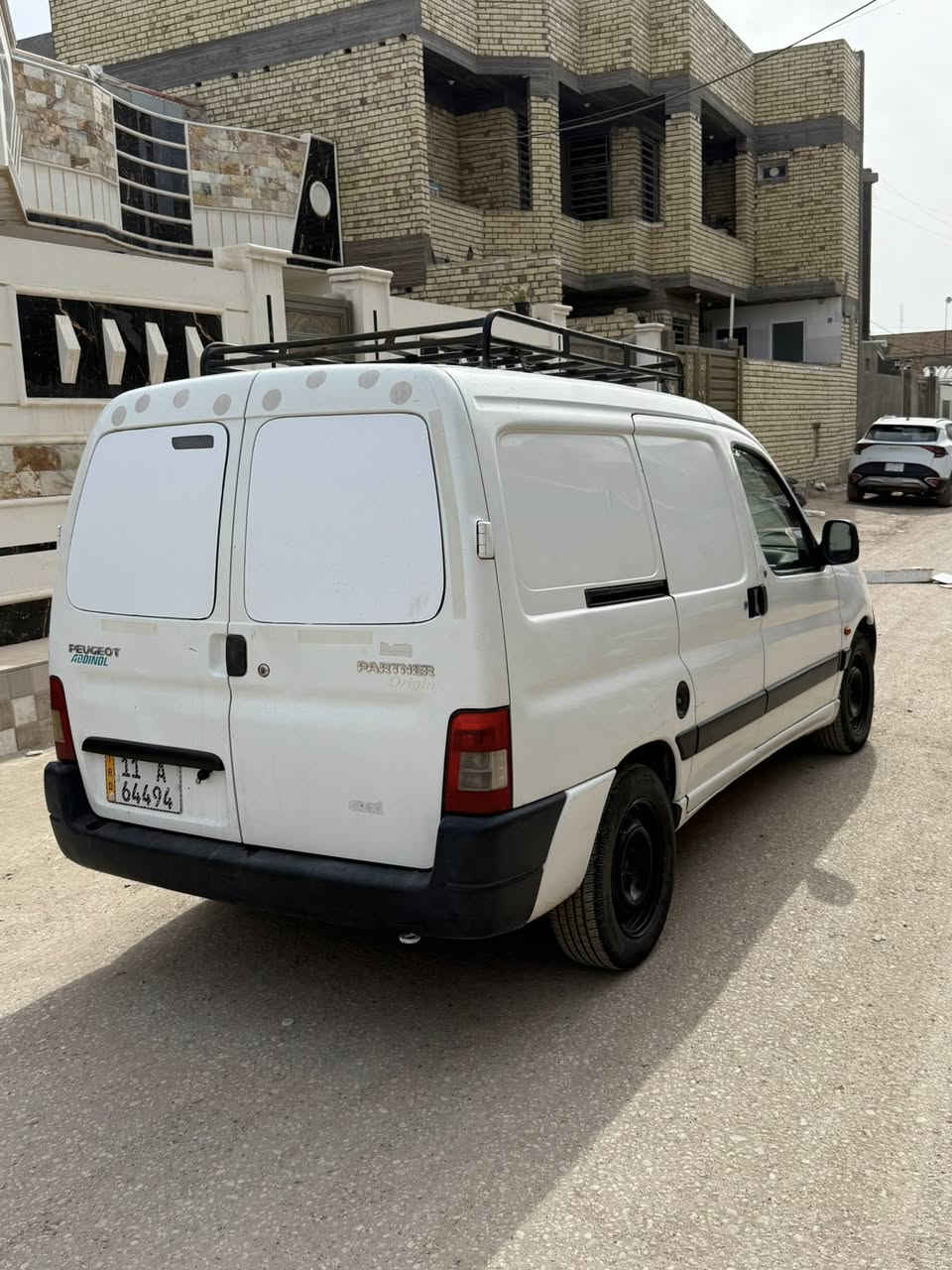 بيجو بارتنر
بيجو بارتنر 2012 
مكفوله بدون ضربه او صبغ 
فقط الي واضح بالصوره 
محرك - كير - ممتاز 
السياره على وضع الشركه ما ملعوب بيها 
تبريد عباره عن ثلاجه جدا قوي التبريد 
رقم بغداد دولي ب اسمي سنويه لل 2031 
شغل واطلع وين ميعجبك جاهزه 
السعر 62 
مكان بابل 
***********
