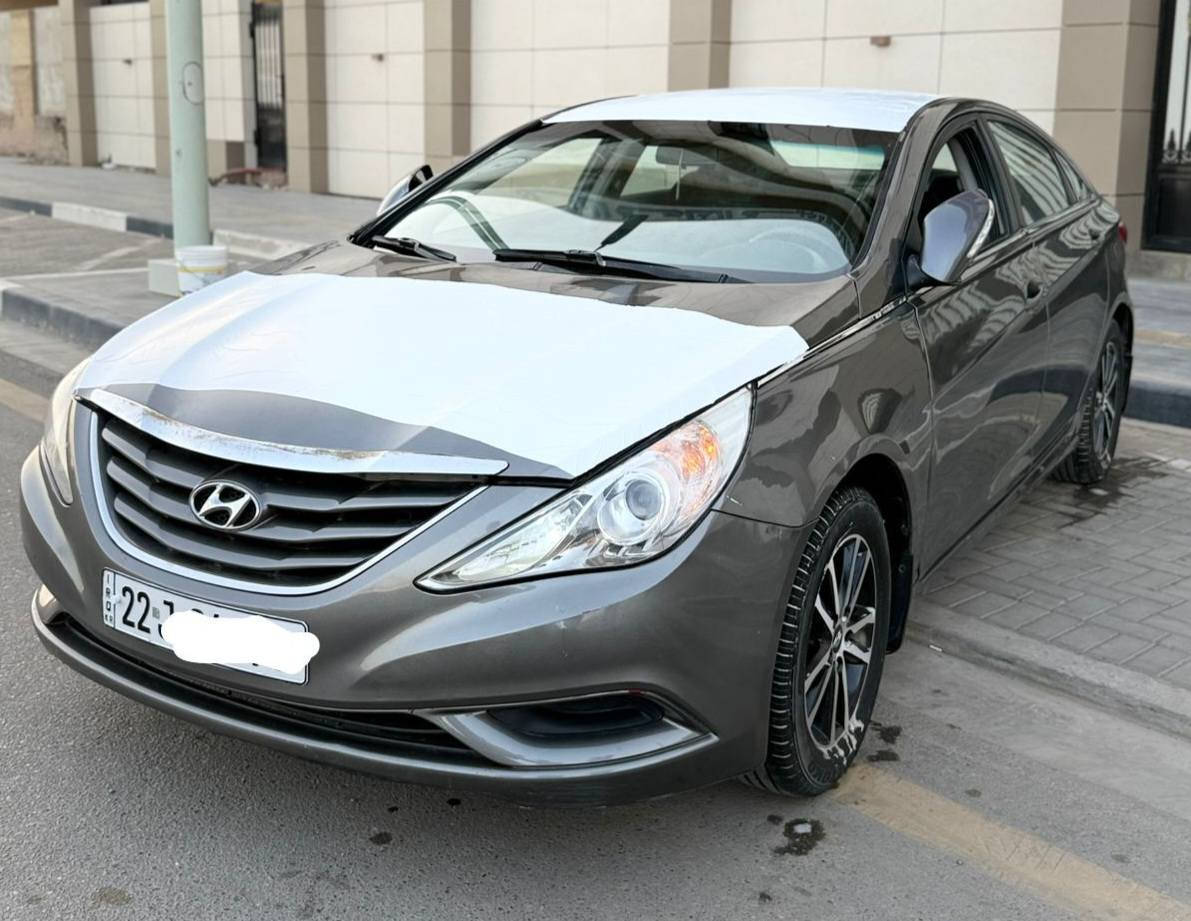 السلام عليكم للبيع او مراوس دخول جديد
سوناته 2014اصل 
لون فيلي   
كصتين  شغل باجات 
متومه شمالي أرقام وسنويه  29
نضافه 100/100
مكينه كير اكسل كفاله
مكينه دوش 2000 
مسجل دمام 9سماعات
كشن كهربائي +تدفئه
فقط فتحه 
تبريد ثلج  
نضافه كشر 100
نضافه داخل 100
حداده زيرو 
حجر بيئة موجود بلادي
تخم تاير جديد
ويل 17
سعرها 53  وبيه مجال ب
سياره خير من الله الف ما ذب عليه
مكان سياره بصره  
*********** واتساب فقط
