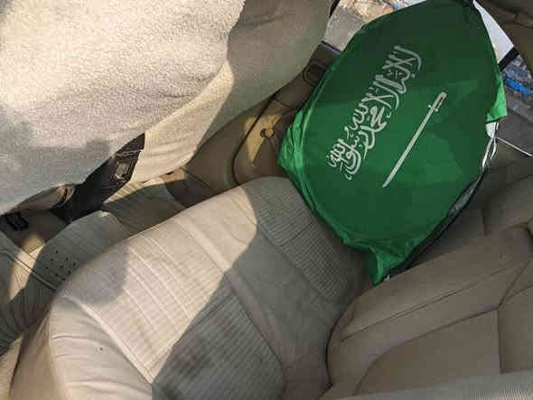 نیسان سەنی 2011 ناوزەرد تۆماتیک چوار تایەو وویلی لۆک لۆکی لەژێرەیە قرچێکی سنووقی هەیە بێناو گرتن گێڕومەکینەو بەشەرت خوار هەموو بازاڕ 44گەڵاو یەک معامەلەی برایانە شووێن پێنجوێن مشتەریت تێل بکە مشتەریت نیت سەر خۆتوو منیش مەیە شێنە ***********
