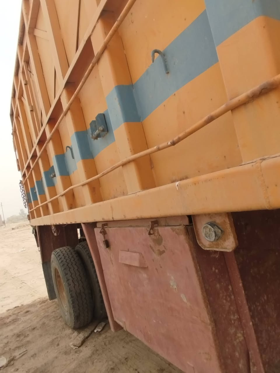 مقطوره للبيع طول سبعه صينيه ميه وعشره ارتفاع 195مكان الديوانية للاستفسار ***********
***********
