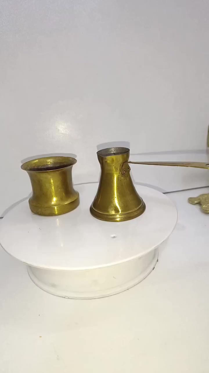 غلاية قهوة مختومة
مع كوب اوربيات
سعرهم ١٠ الاف


**إذا كنت صاحب هذا الإعلان وتريد حذفه لأي سبب، رجاءا أرسل رسالة إلى الدعم الفني**