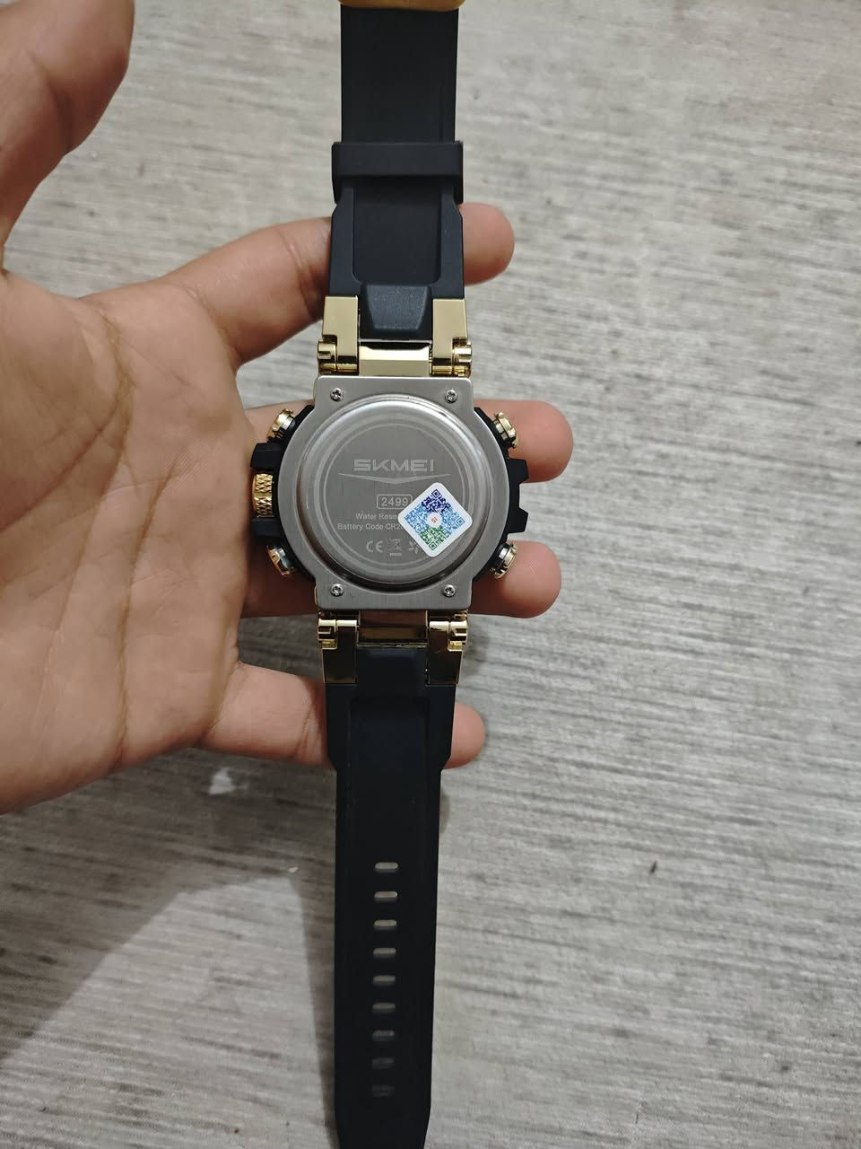 (مـــزاد يبدي من 15ألف) أقل رفعة 5 (لمدة ساعتين) 
ساعة من ماركة سكمي ماستر
سناتر شغالة دبل تايم 
ساعة مختمة سير ربل + تحتوي على منبه


**إذا كنت صاحب هذا الإعلان وتريد حذفه لأي سبب، رجاءا أرسل رسالة إلى الدعم الفني**