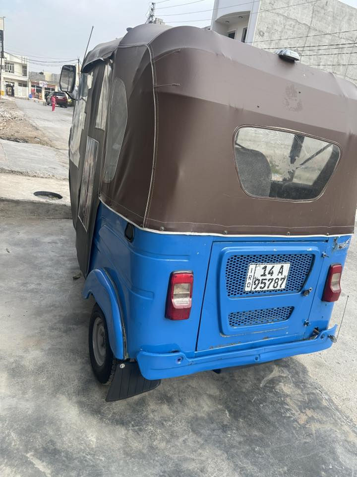 للبيع كفالة عامة گشر ومحرك تحويل ثاني يوم تكتك جاهزة مجهزة اي نقص مابيها ….شراي اتصل ***********
