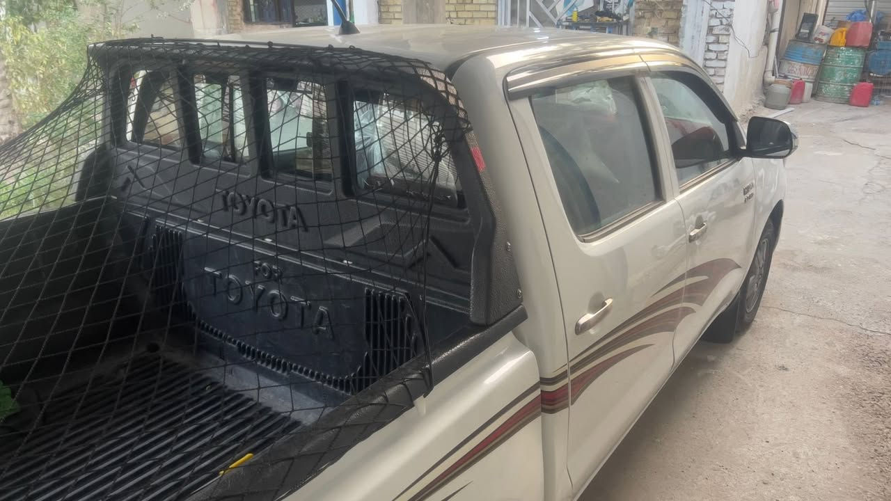 السلام عليكم 
هايلوكس 2014 كويتي شاصي 19 
اوتوماتيك تخم تاير حداديه مكينه كير على وضع الشركه تبريد كهربائيات شغاله كلها منظومة زنون السياره مال جناي شاشه كامره خلفيه تحكم ستيرن السياره جاهزه 
مكفوله من الضربه بيها مكانات صبغ قليله 
رقم بغداد انكليزي تحويل مباشر 
العنوان كربلاء الحسينيه 
***********
***********
السعر 195$ وبيها مجال
