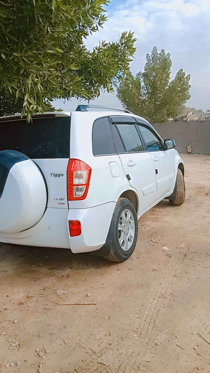 السلام عليكم ورحمة الله وبركاته
سيارة تيگو 2013 مكفولة من كلشي  كلش نضيفه 

تخم تاير جديد  دوشمه ودواخل تخبل رقم مميز انكليزي تحويل ثاني يوم تدفىة تبريد كلشي شغال

سيارة خير من الله السعر 60 وبيها مجال
***********
